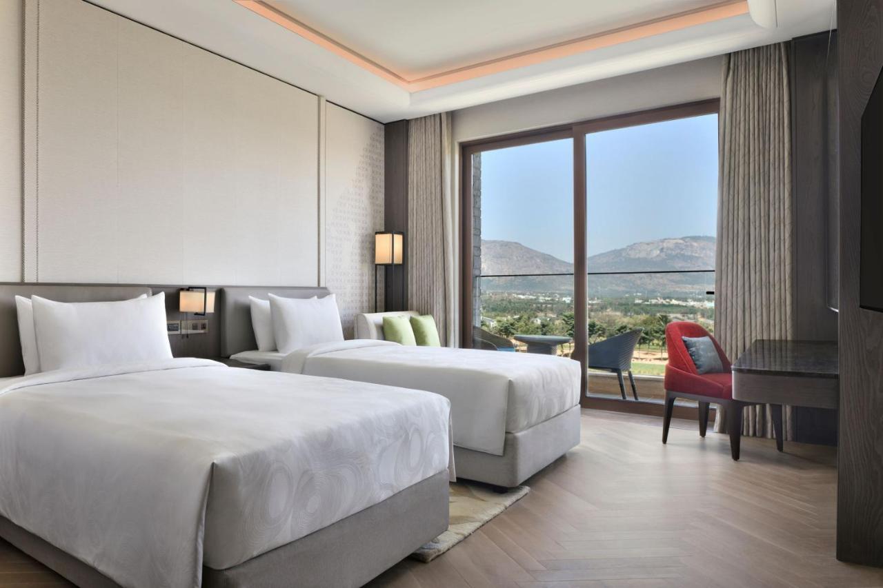 Jw Marriott Hotel Bengaluru Prestige Golfshire Resort & Spa Avati Zewnętrze zdjęcie